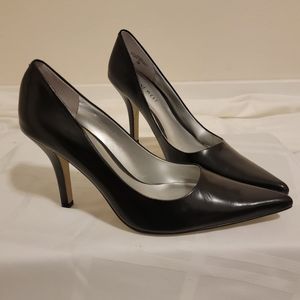 Nine West Classic Black Heels